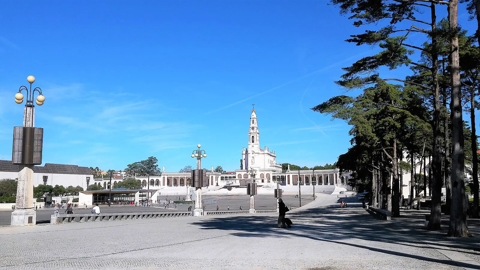 Basilica of Our Lady of the Rosary seen across the wide esplanade of the Fátima sanctuary